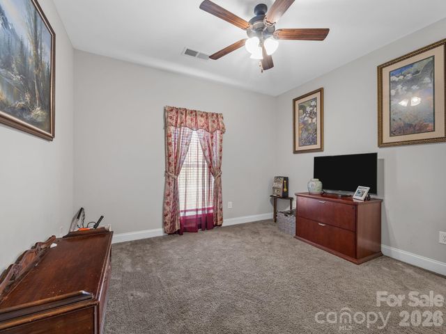1076 Mcswain Road, Chesnee, SC 29323