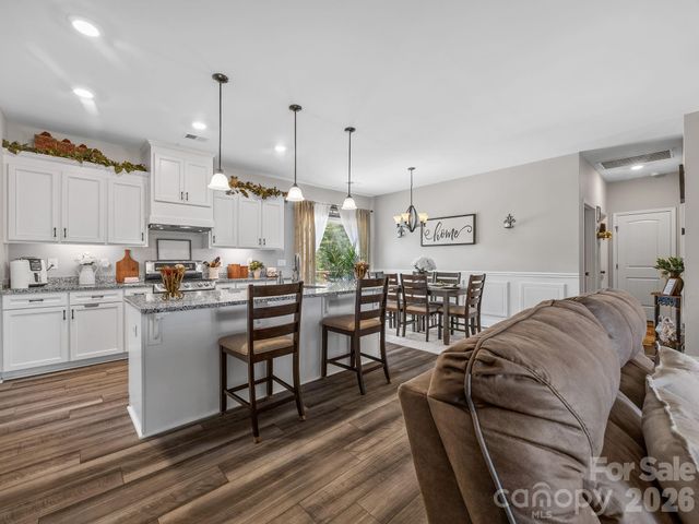 1076 Mcswain Road, Chesnee, SC 29323