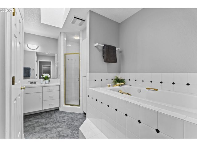32485 Sw ARMITAGE Rd, Wilsonville, OR 97070
