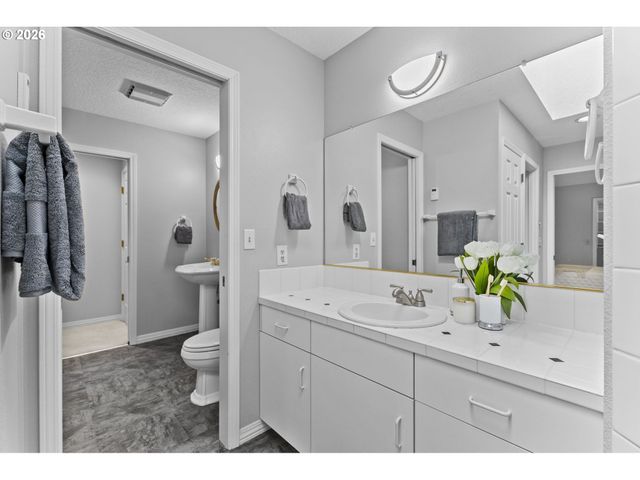 32485 Sw ARMITAGE Rd, Wilsonville, OR 97070