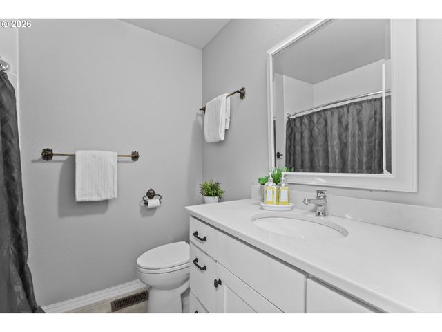 32485 Sw ARMITAGE Rd, Wilsonville, OR 97070