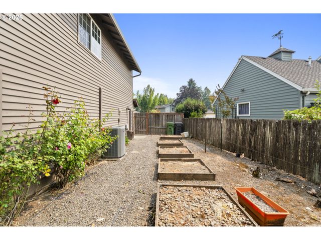 32485 Sw ARMITAGE Rd, Wilsonville, OR 97070