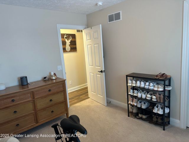 1334 Porter Drive, Charlotte, MI 48813