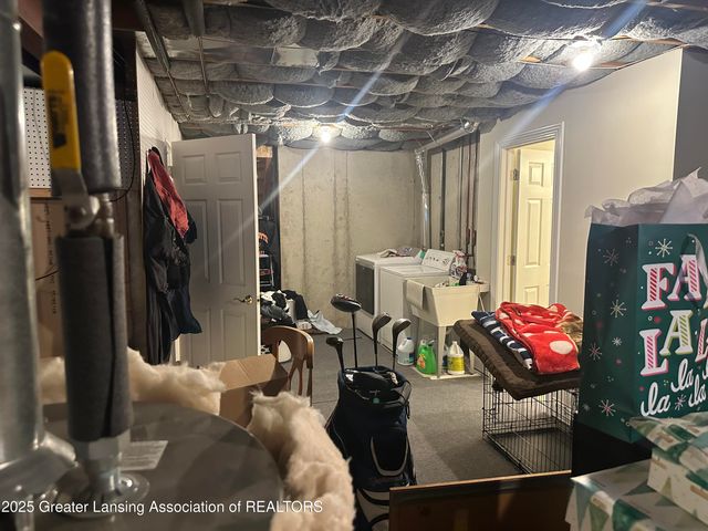 1334 Porter Drive, Charlotte, MI 48813