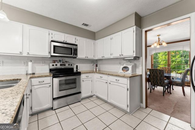 4343 Deerbrook Way SW, Lilburn, GA 30047
