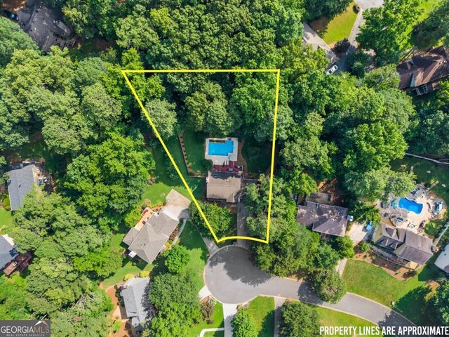 4343 Deerbrook Way SW, Lilburn, GA 30047