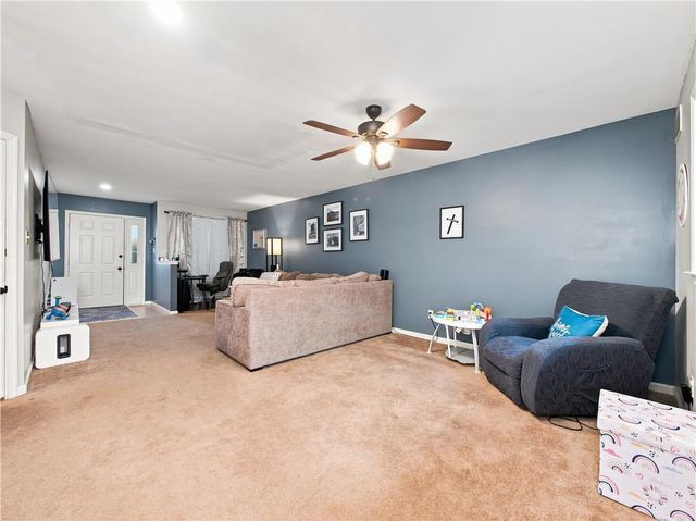 324 Surrey Place 324, Macungie Boro, PA 18062