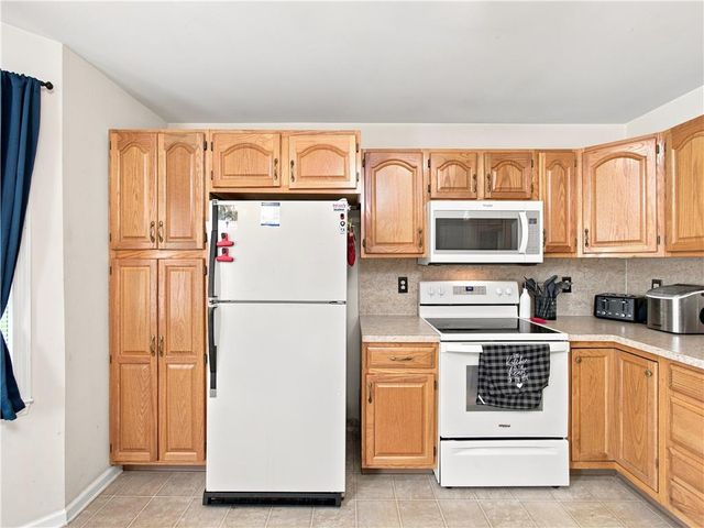 324 Surrey Place 324, Macungie Boro, PA 18062