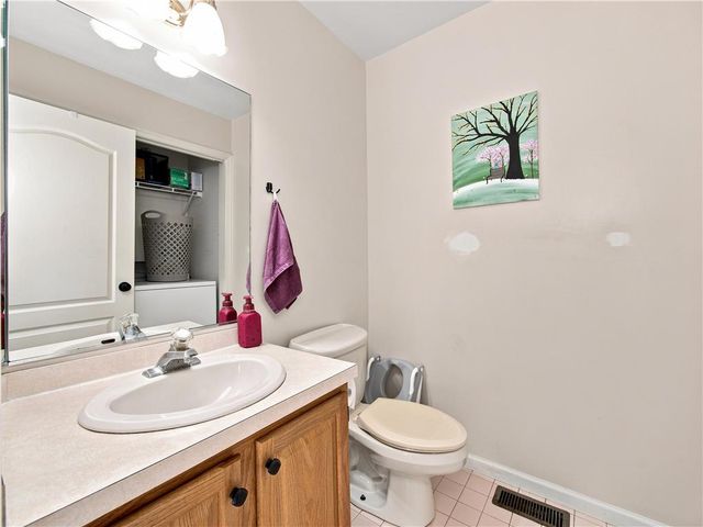 324 Surrey Place 324, Macungie Boro, PA 18062