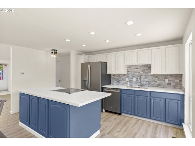 1522 Ne 21ST St, Gresham, OR 97030
