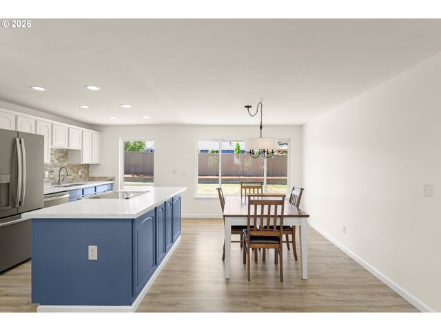 1522 Ne 21ST St, Gresham, OR 97030