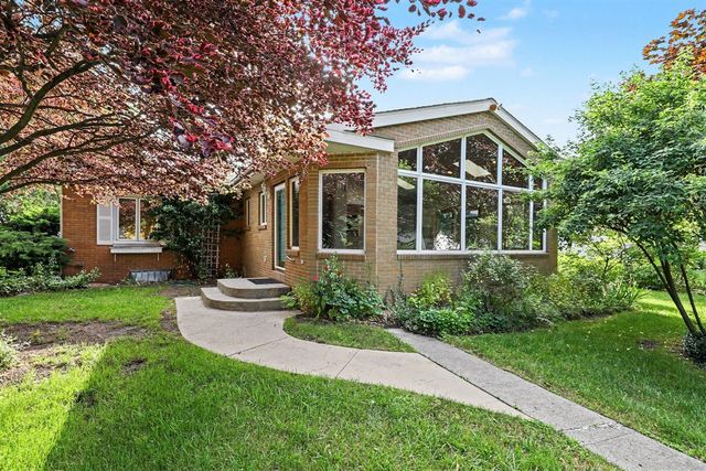 6458 Lakeshore Road, Lakeport, MI 48059