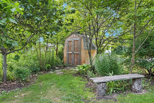 6458 Lakeshore Road, Lakeport, MI 48059