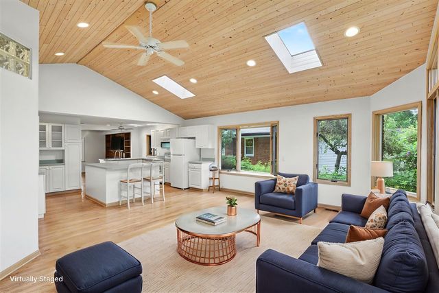 6458 Lakeshore Road, Lakeport, MI 48059