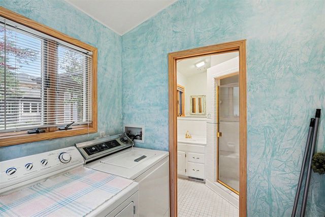6458 Lakeshore Road, Lakeport, MI 48059