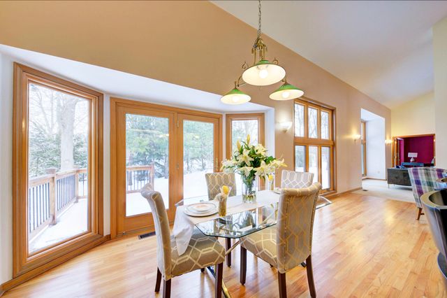 825 Brookside Drive, Ann Arbor, MI 48105