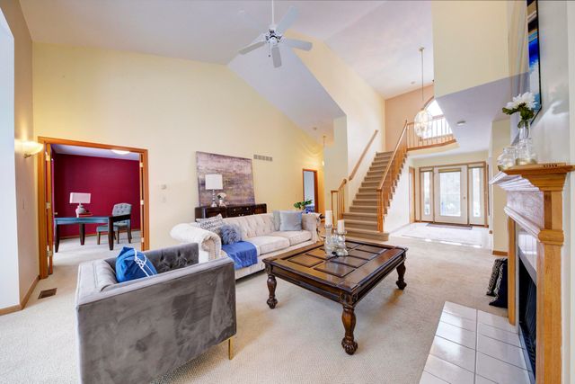 825 Brookside Drive, Ann Arbor, MI 48105