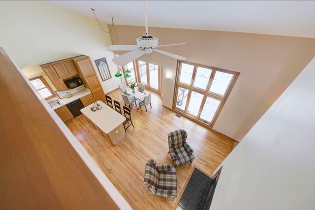 825 Brookside Drive, Ann Arbor, MI 48105