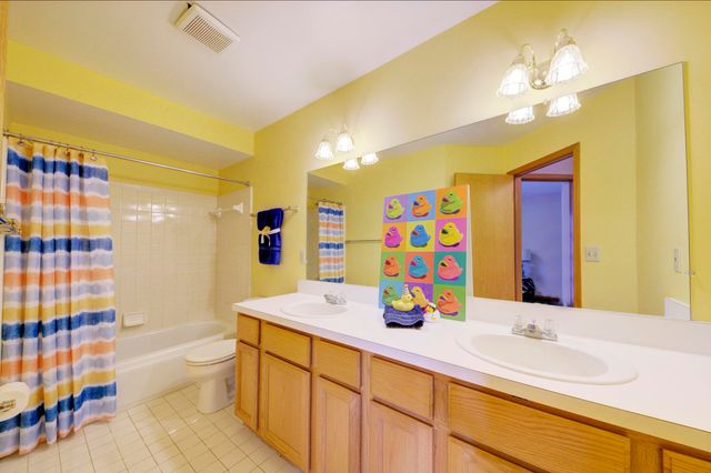 825 Brookside Drive, Ann Arbor, MI 48105