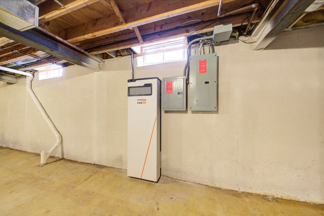 825 Brookside Drive, Ann Arbor, MI 48105