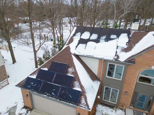 825 Brookside Drive, Ann Arbor, MI 48105