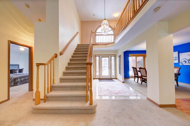 825 Brookside Drive, Ann Arbor, MI 48105