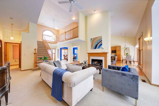 825 Brookside Drive, Ann Arbor, MI 48105