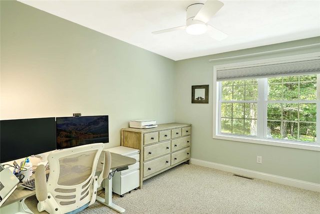 37 Lakeview Avenue, Lincoln, RI 02865