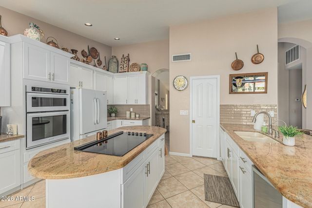 11018 E TWILIGHT Court, Sun Lakes, AZ 85248
