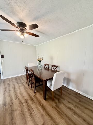 402 Hoffman St, Lawrenceburg, TN 38464