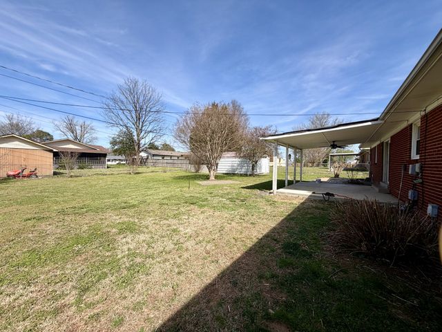 402 Hoffman St, Lawrenceburg, TN 38464