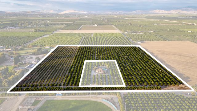 1435 E Palm Drive, Exeter, CA 93221