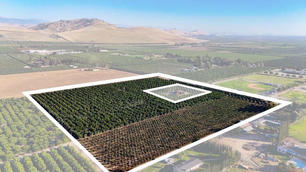 1435 E Palm Drive, Exeter, CA 93221