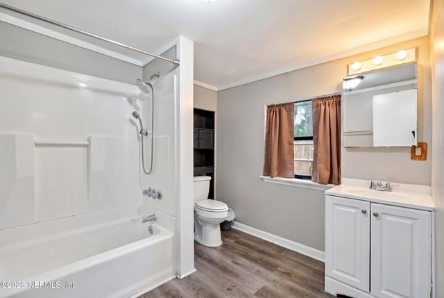 242 HOLLY Court, Jacksonville, FL 32218