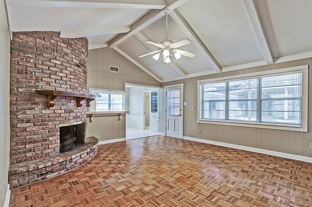 1070 Curtin Street, Houston, TX 77018