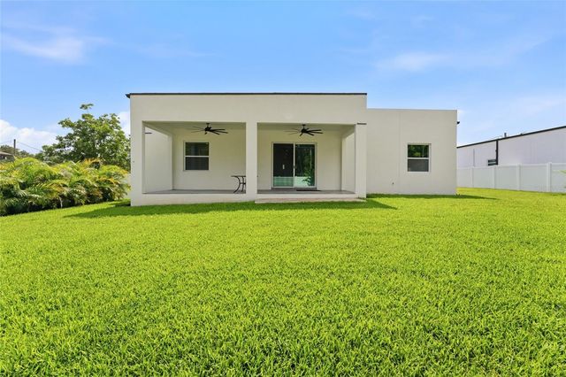 9714 VAN STREET, Tampa, FL 33615