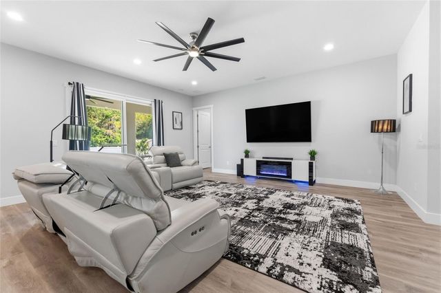 9714 VAN STREET, Tampa, FL 33615