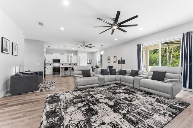 9714 VAN STREET, Tampa, FL 33615