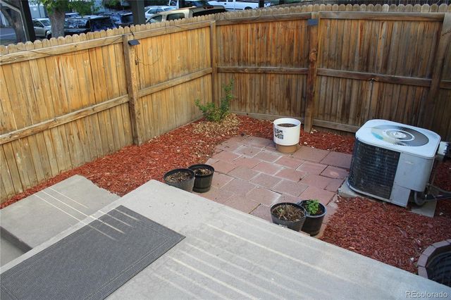 291 S Nome Street, Aurora, CO 80012
