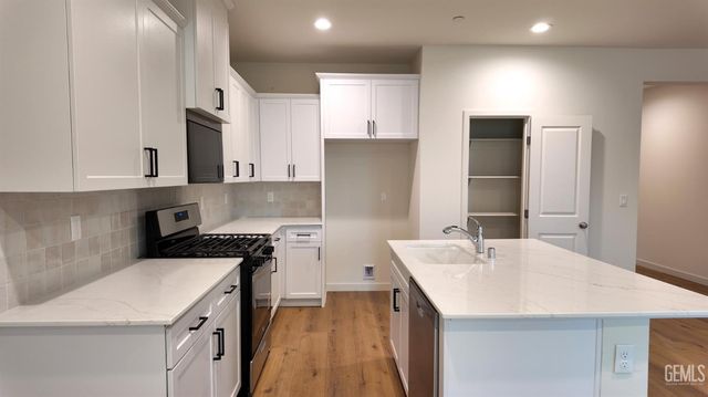 8307 Estes Park Street, Bakersfield, CA 93314