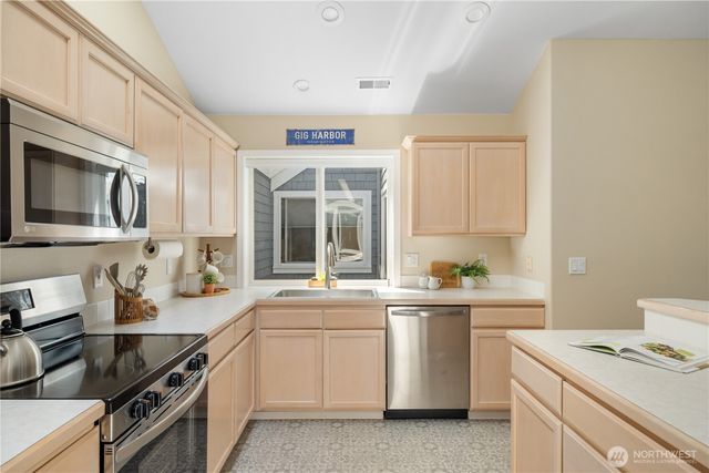 3810 100th Street, Gig Harbor, WA 98332