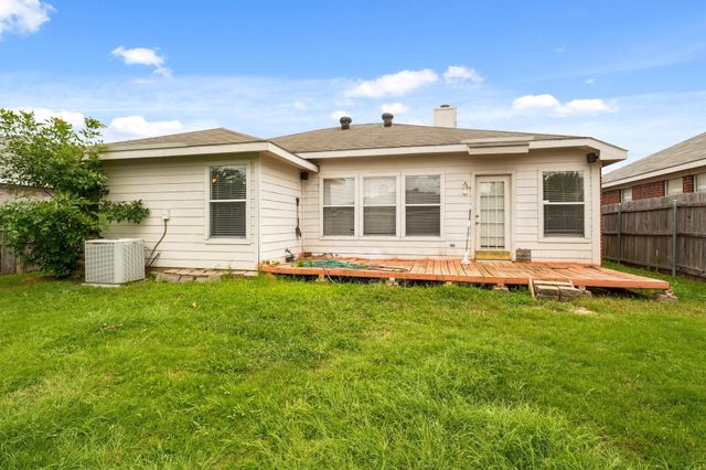 2312 Corral Drive, Fort Worth, TX 76133