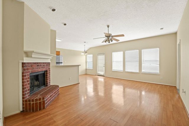 2312 Corral Drive, Fort Worth, TX 76133