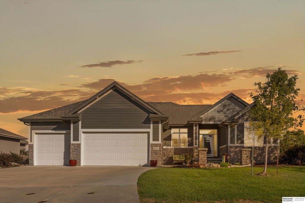 21314 Quarry Lane, Gretna, NE 68028