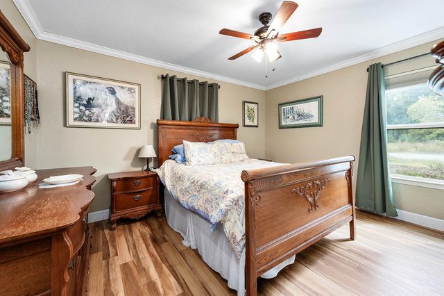 237 Mclemore Drive, Alvin, TX 77511
