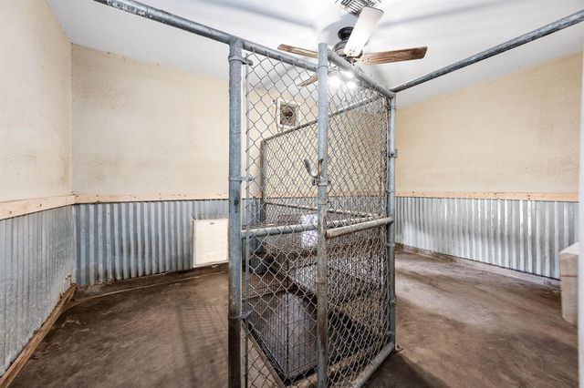 237 Mclemore Drive, Alvin, TX 77511