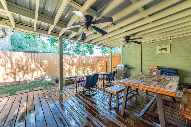 237 Mclemore Drive, Alvin, TX 77511