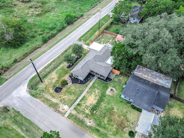 237 Mclemore Drive, Alvin, TX 77511
