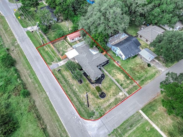 237 Mclemore Drive, Alvin, TX 77511