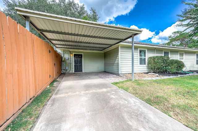 237 Mclemore Drive, Alvin, TX 77511